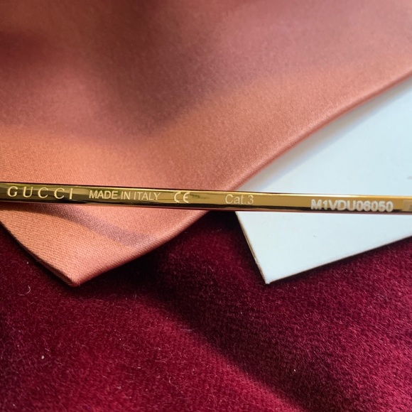 SOLD⛔️Authentic GUCCI 60 Rectangular "Hollywood collection " crystals acetate - Picture 11 of 16